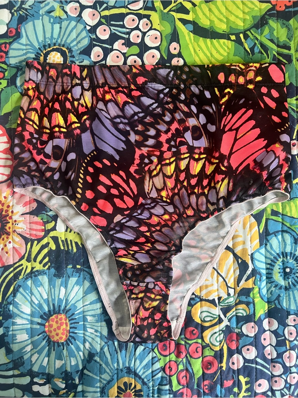 Fabletics YITTY Mesh Me Smoothing High Waist Brief Shapewear Butterfly Print